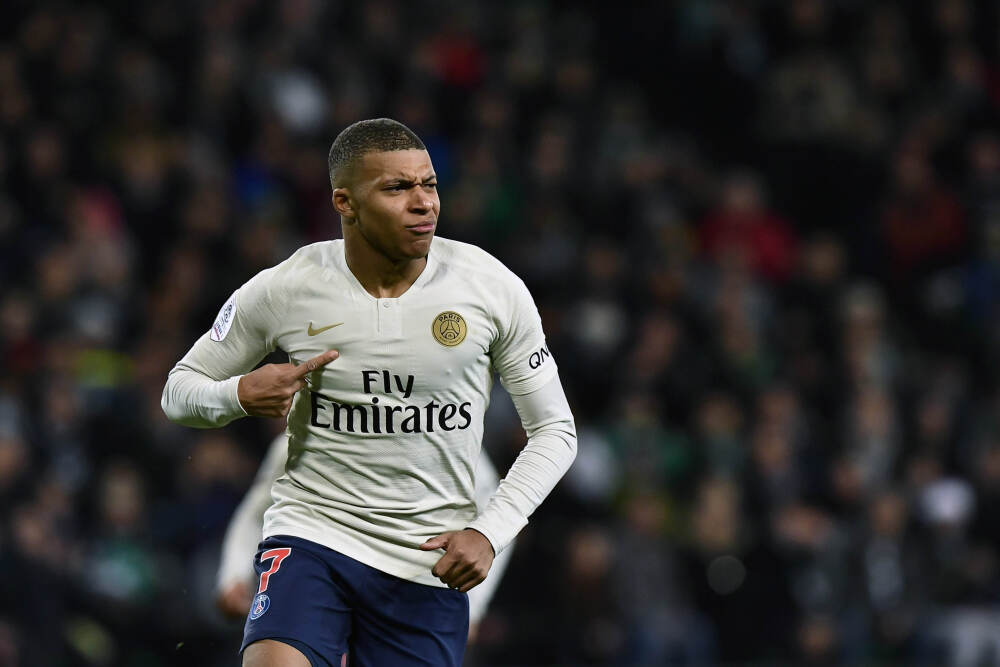 每体：巴萨1100万卖特林康50%转会分成权，如今球员身价3500万